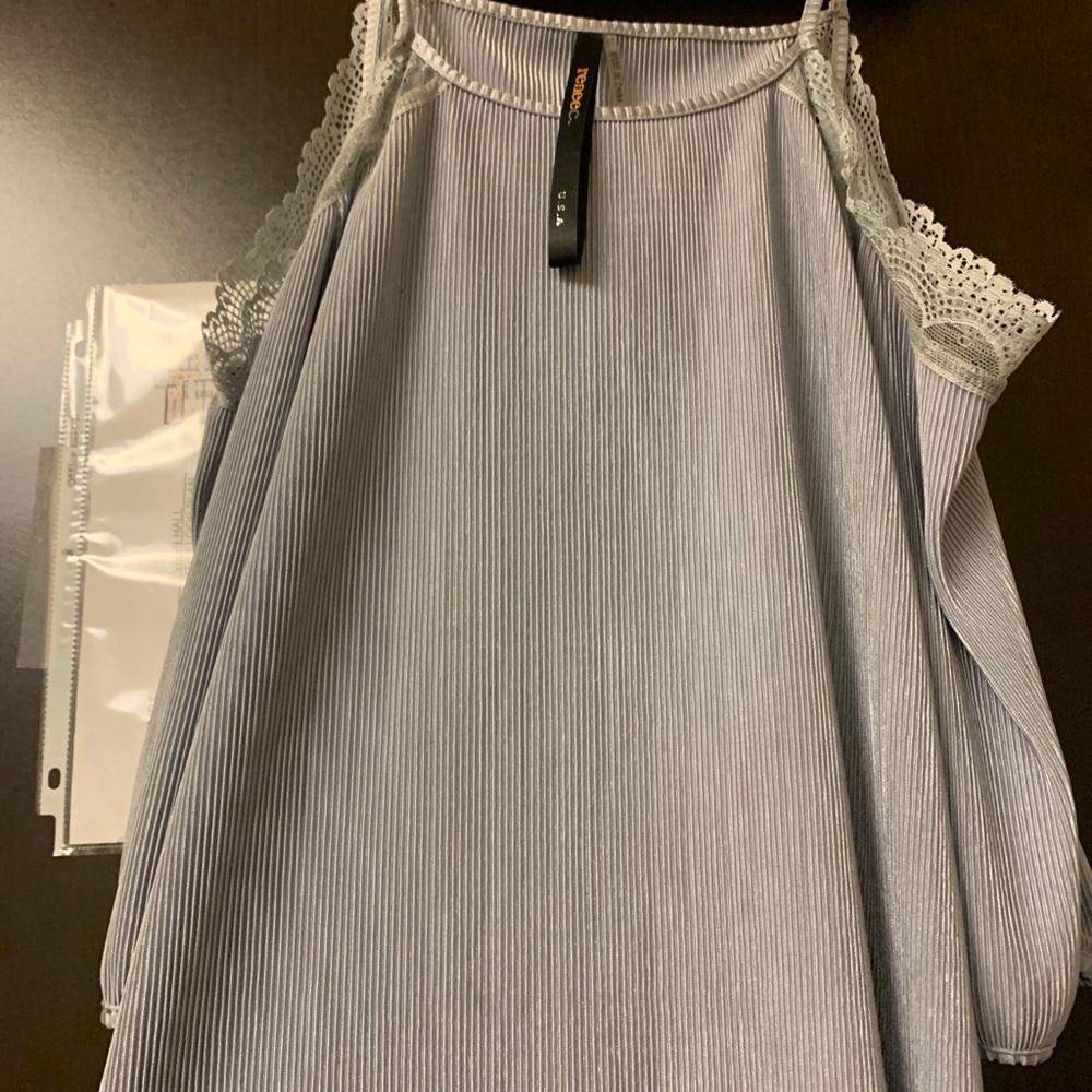 Dress - Picture 3 of 3